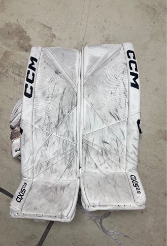 35" CCM Axis 2.9 Regular Goalie Full Set (Used)