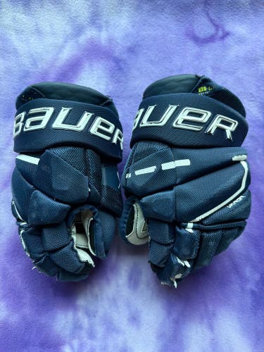 Blue Junior Bauer Vapor Hyperlite Gloves 10" (Used)