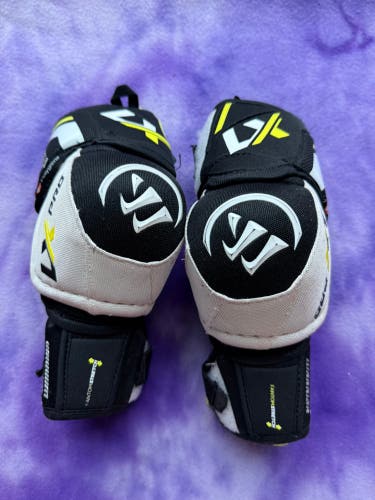 Junior Medium Warrior Alpha LX Pro Elbow Pads (Used)