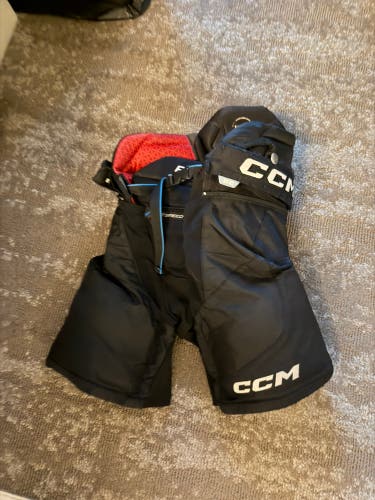 Black Junior Small CCM JetSpeed FT6 Hockey Pants (Used)