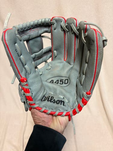 Outfield RH Wilson A450 Baseball Glove 11.5" (Used)