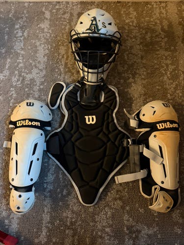 Adult Wilson Catcher's Set (Used)