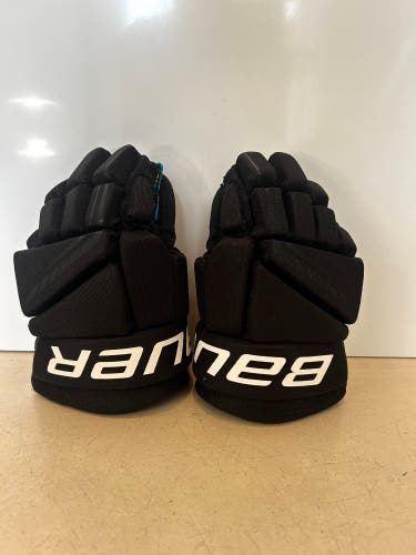 Bauer X Gloves 9" (Used like new)