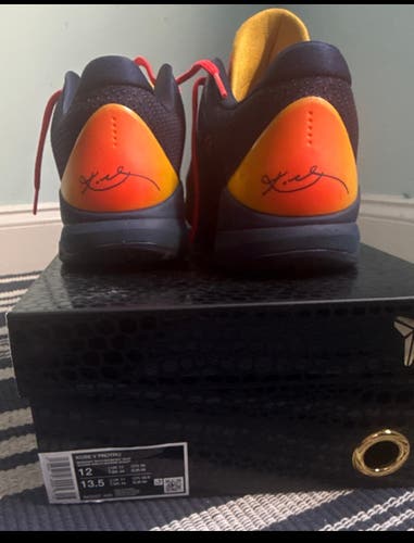 Men's Size M 12.0 (W 13.0) Nike Kobe 6 Shoes (Used)