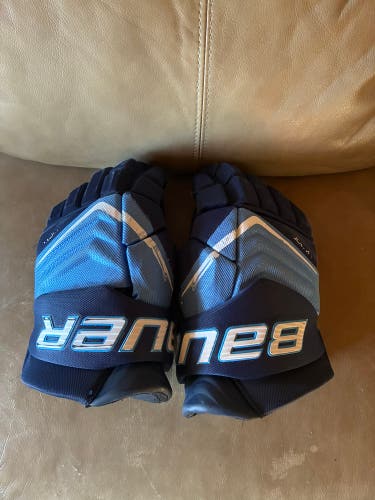 Bauer Vapor Flylite Gloves 14" (Used)
