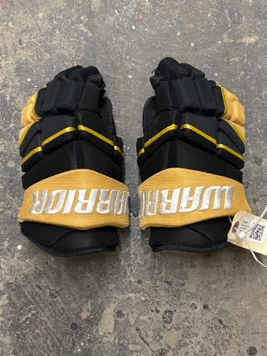 Junior Warrior Alpha LX 30 Gloves 11" (Used)