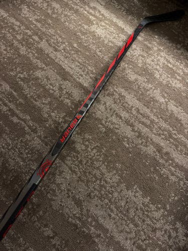 Senior Bauer Proto2 Hockey Stick Right Handed P92 82 Flex Pro Stock (New)