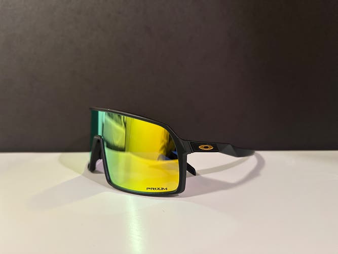 Oakley Sutro