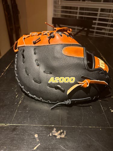 Wilson A2000 RH First Base Baseball Glove 12.5" (New)