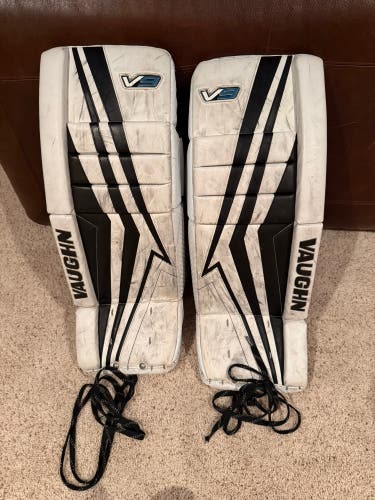 26" Vaughn V9 Regular Goalie Full Set (Used)