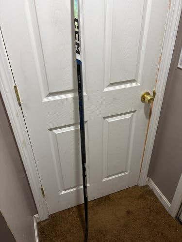 Intermediate CCM JetSpeed FT6 Pro Right Handed Hockey Stick P14 65 Flex Pro Stock (Used)