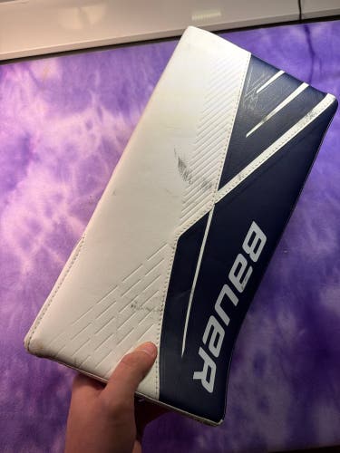 White Junior Bauer Supreme 3S Goalie Gloves & Blockers Regular (Used)