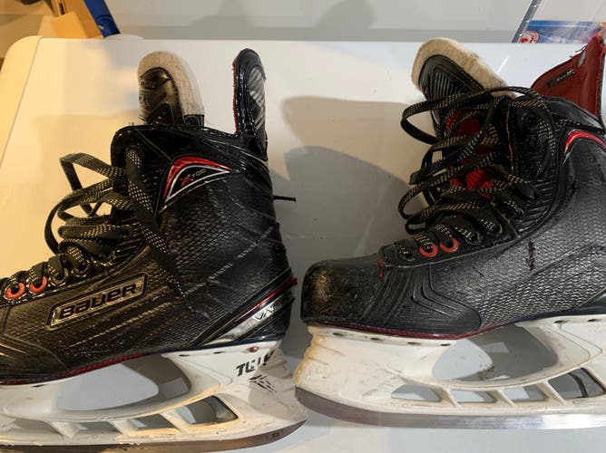 2017 Bauer Vapor X700 Hockey Skates