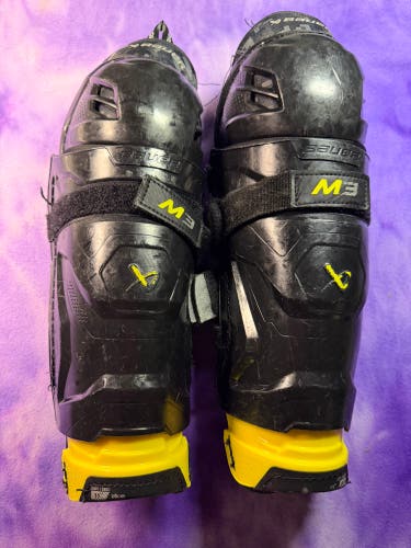 Junior Bauer Supreme M3 Shin Pads 11" (Used)
