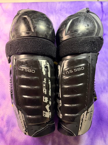 Junior CCM AS 580 Shin Pads 12" (Used)