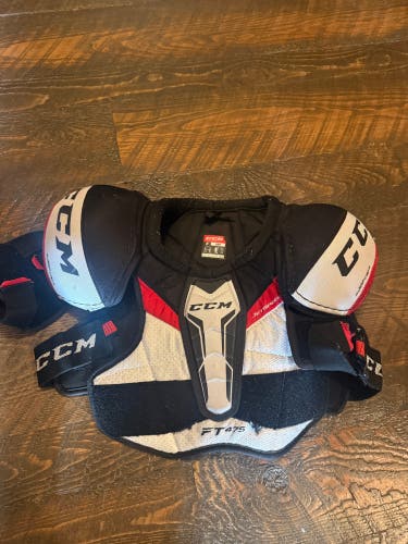 Large Junior CCM JetSpeed FT475 Shoulder Pads (Used)