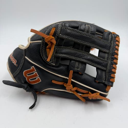 Wilson A550 12” Infield Baseball Glove