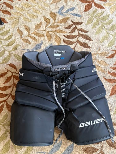 Senior Medium 2024 Bauer Elite Hockey Goalie Pants (Used)