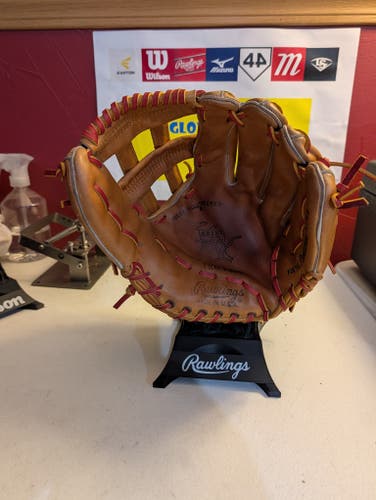 Infield RH Rawlings Heart of the Hide Baseball Glove 12" (Used)