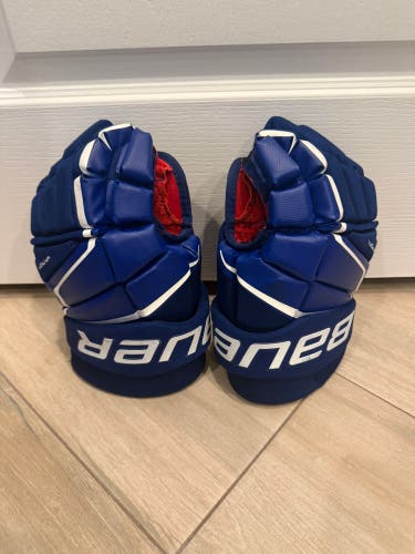 Bauer Vapor 3X Gloves Senior 13" (Gently Used, Very Good Condition)