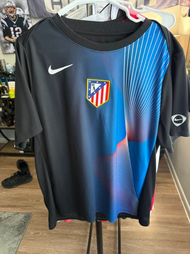 Atletico XL Men's Nike Jersey (Used)