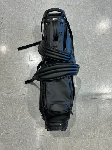 Black Titleist LinksLegend Bag (Used)