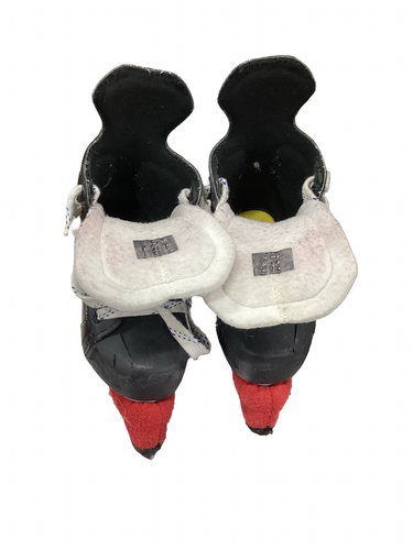 Used CCM TACKS 9040 Youth Hockey Skate Youth 11.0 11613-S000192143