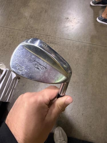 Used Mizuno T ZOID Golf Chipper RH 52 Degree 11605-S000229104