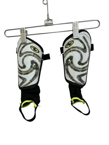 Used ATHLETIC WORKS Soccer Shin Guards Junior White MD 11692-S000157747