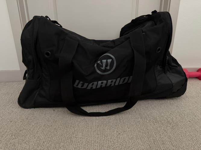 Warrior wheeled player Bag (Used)