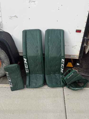 35" CCM Premier II Regular Goalie Full Set (Used)