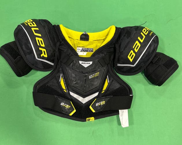Youth Medium Bauer Supreme Ultrasonic Shoulder Pads