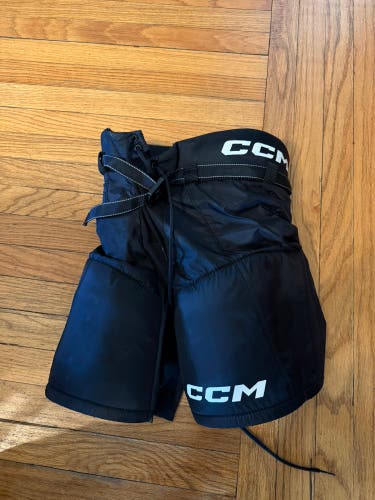 Youth Large CCM Next Hockey Pants (Used)