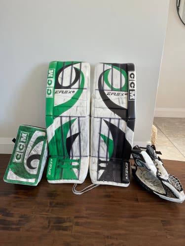 33" CCM EFlex 6 Regular Goalie Full Set Pro Stock (Used)