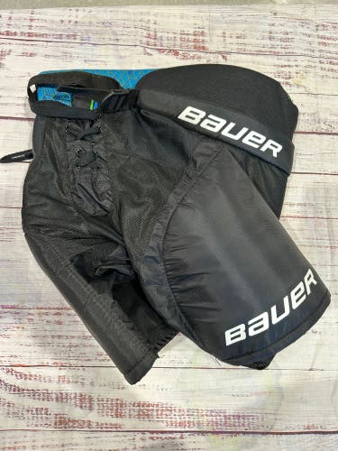 Black Junior Small Bauer X Hockey Pants (Used)