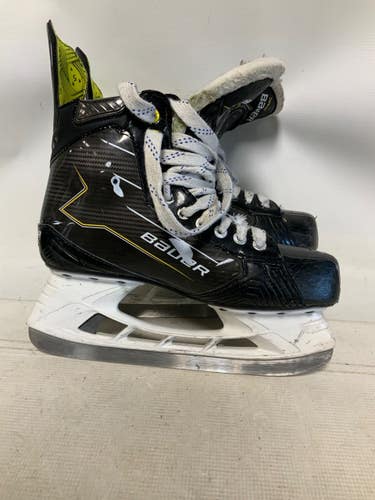 Used Bauer SUPREME M30 Senior Hockey Skate Senior 9.5 11823-S000042671