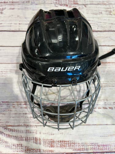 Black Medium Bauer Re-Akt 55 Helmet (Used)