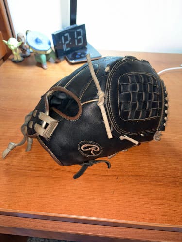 Rawlings Heart of The Hide RH Softball Glove 12"