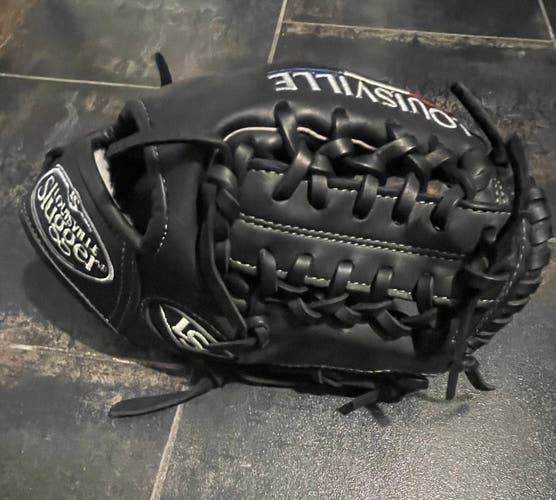 2013 Louisville Slugger Evolution RH Infield Baseball Glove 11.5" (Used)