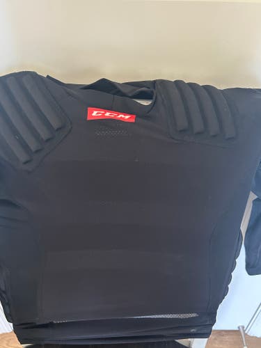Large/Extra Large CCM Goalie Chest Protector (Used)