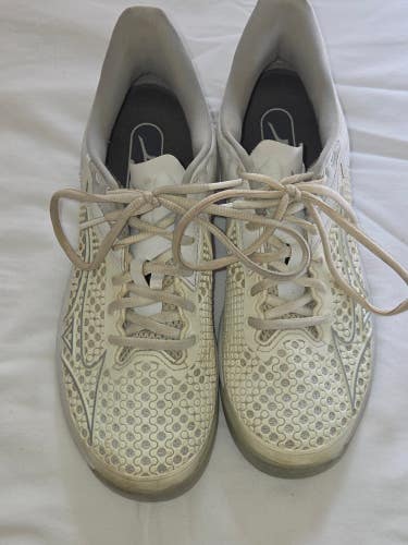 Mizuno Wave Exceed Tour 5 AC Tennis Shoes White and Harbor Mist, Women's Size 8.5 (Used)
