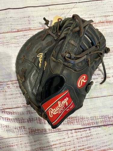 Black Rawlings Highlight Series RH First Base Baseball Glove 11.5" (Used)