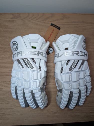 2028 Maverik Max Lacrosse Gloves NWT (New)