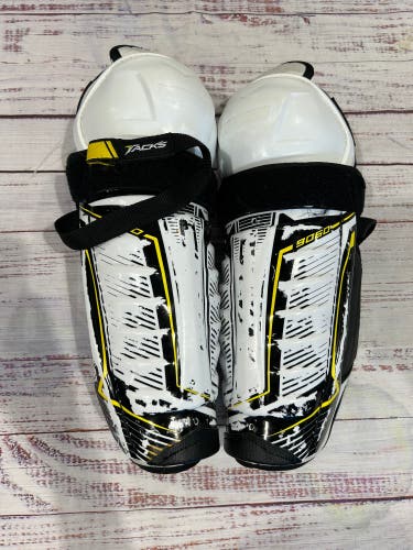 Junior CCM Tacks 9060 Shin Pads 12" (Used)