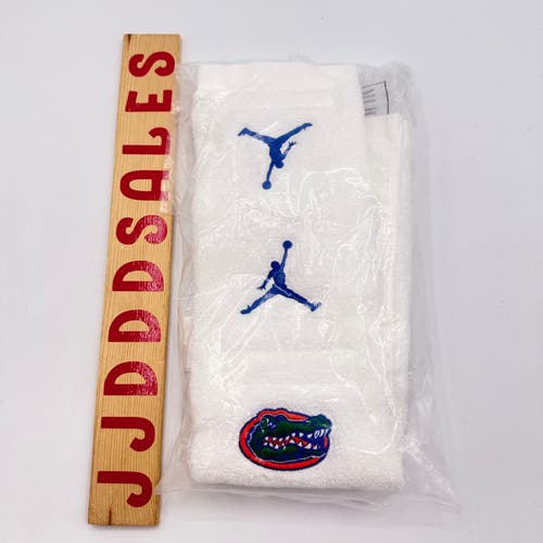 Nike Air Jordan NCAA Team Issued Florida Gators Football Quarterback Hand Towel

New with Tags