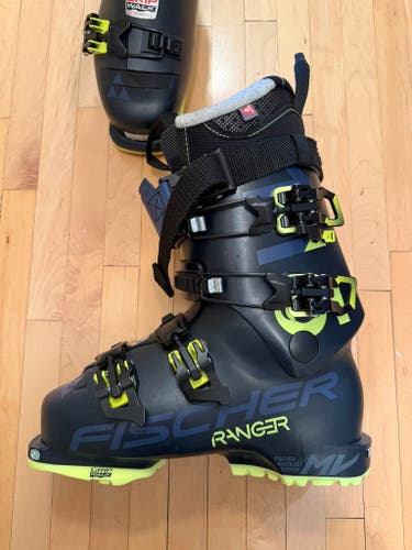 Fischer Ranger 115 GW DYN Touring Ski Boots 25.0/25.5 Tech Inserts Never Skied