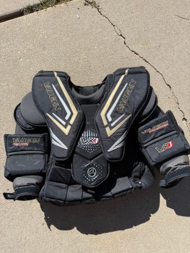 Small Vaughn Velocity VX1 Pro Goalie Chest Protector (Used)