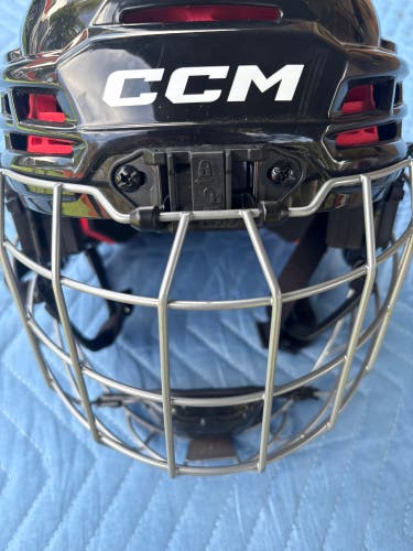 Youth CCM Tacks 70 Helmet (Used)