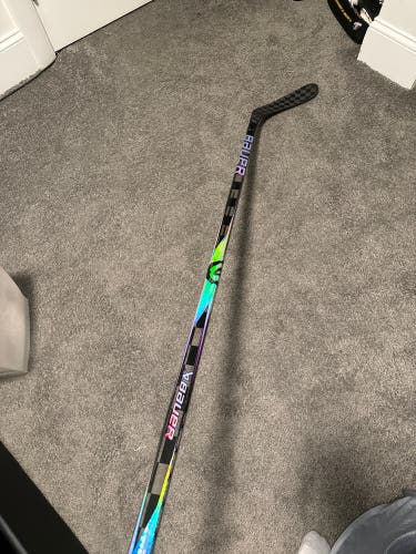 Senior Bauer Proto2 Right Handed Hockey Stick P28 70 Flex (New)