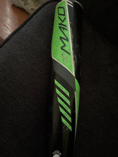 2016 Easton Mako Composite Bat (-10) 29" (Used)